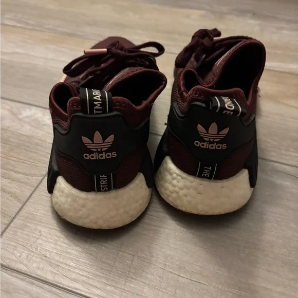 Adidas Burgundy Sneakers Women’s 8.5 - Picture 3 of 6